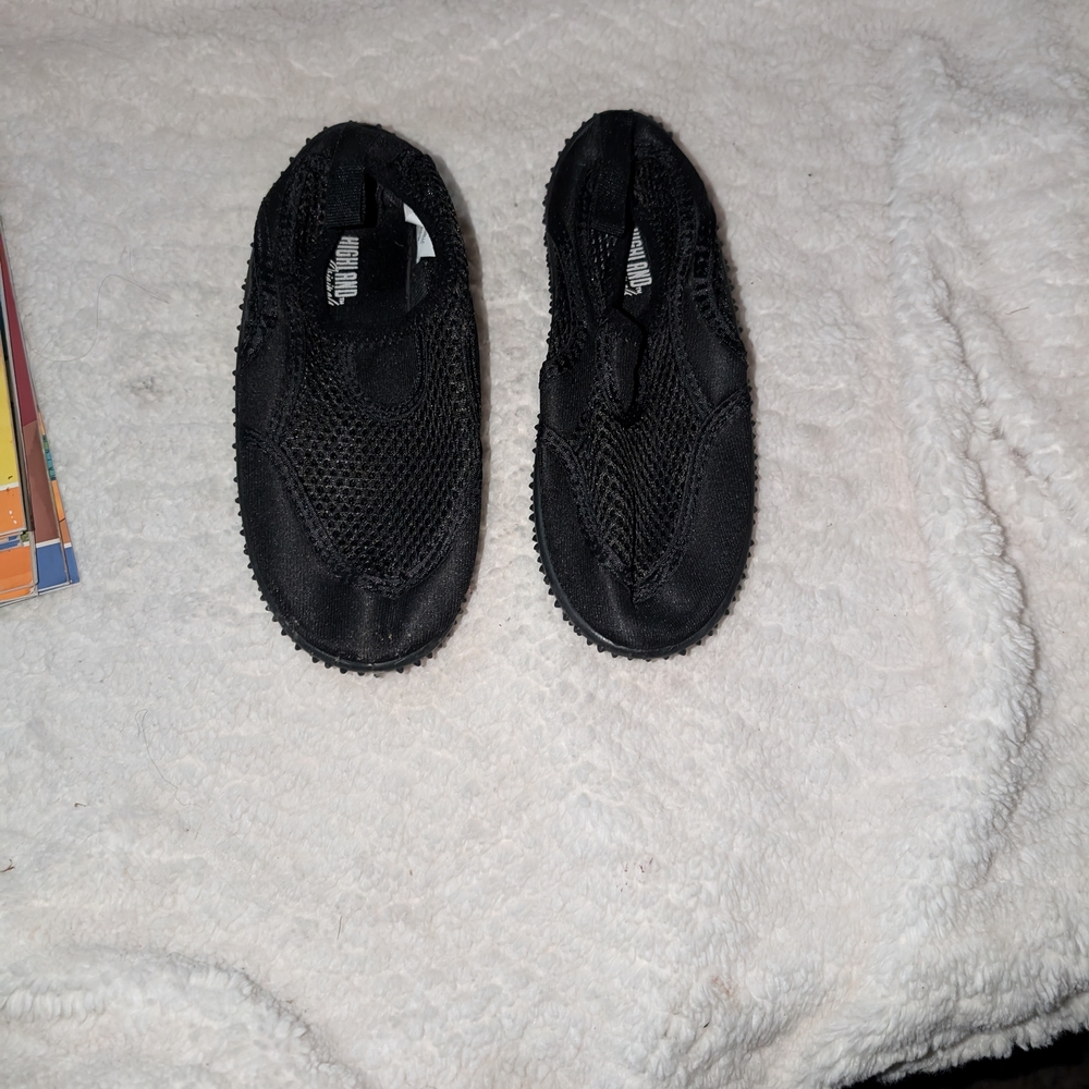 Puma Kids Black Mesh Shoes